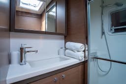 Lagoon 52F in Sicily / Capo d'Orlando Marina thumbnail 15