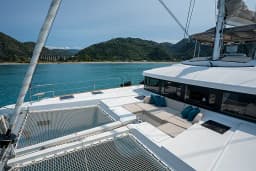 Lagoon 52F in Sicily / Capo d'Orlando Marina thumbnail 4