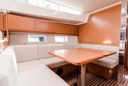Bavaria C45 in Mykonos / Tourlos Marina thumbnail 19