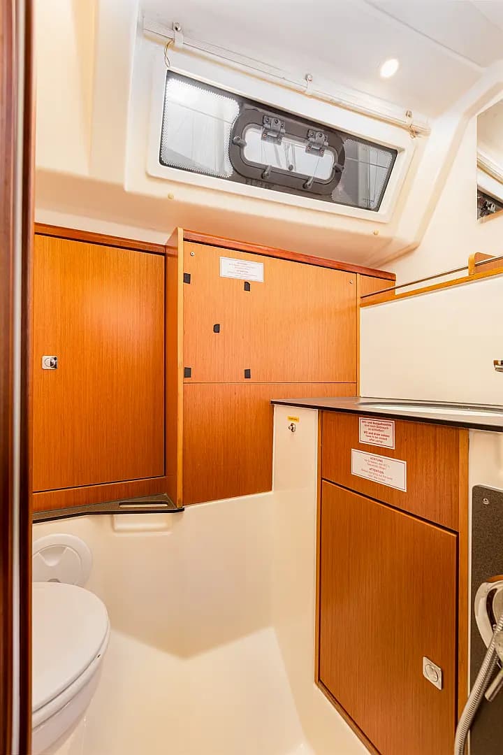 Bavaria Cruiser 37 in Krk / Punat / Marina Punat - Photo 4