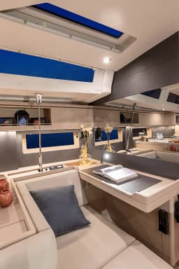 Oceanis 51.1 in Procida / Marina di Procida thumbnail 11