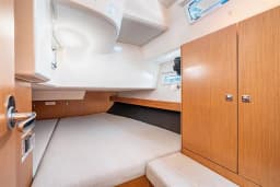 Bavaria 41 Cruiser in Rhodes New Marina thumbnail 13