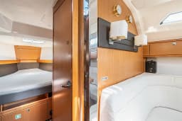 Bavaria 41 Cruiser in Rhodes New Marina thumbnail 17
