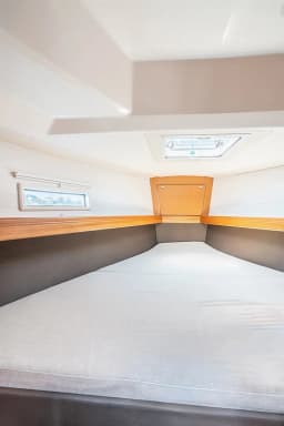 Bavaria 41 Cruiser in Rhodes New Marina thumbnail 21
