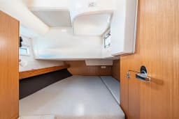 Bavaria 41 Cruiser in Rhodes New Marina thumbnail 25