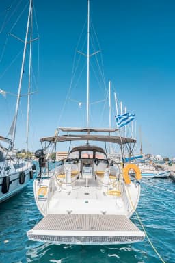 Bavaria 41 Cruiser in Rhodes New Marina thumbnail 8