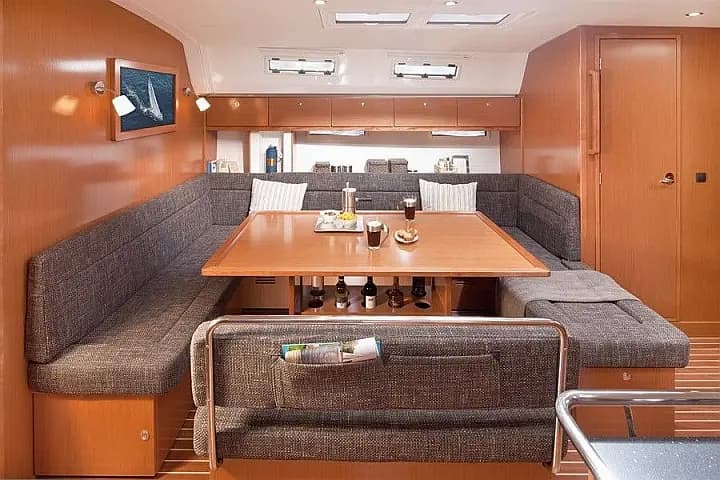 Bavaria Cruiser 50 in Seget Donji / Marina Baotić - Photo 4