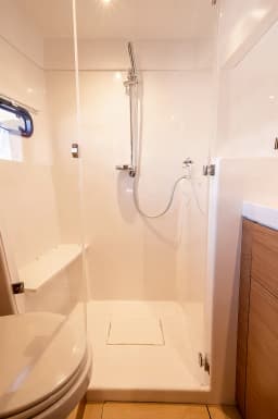 Bali 4.2 in Saint-Mandrier-sur-Mer / Port Pin Rolland thumbnail 10
