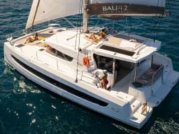 Bali 4.2 in Saint-Mandrier-sur-Mer / Port Pin Rolland thumbnail 5