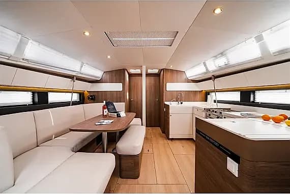 Sun Odyssey 455 in Nea Peramos - Attica / Nea Peramos - Photo 3