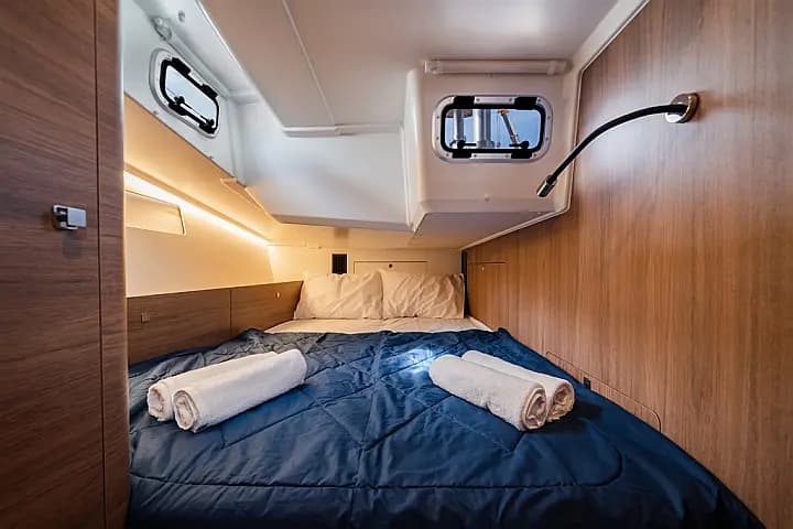 Sun Odyssey 455 in Nea Peramos - Attica / Nea Peramos - Photo 4
