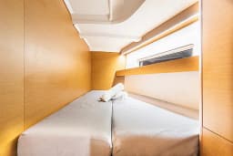 Sun Odyssey 440 in Lavrion Main Port thumbnail 26
