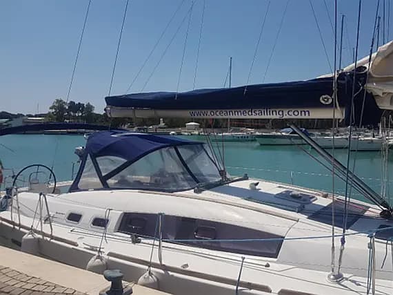 Oceanis 46 in Leuca / Santa Maria di Leuca - Photo 1