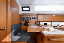 Bavaria C46 in Kos / Marina Kos thumbnail 13
