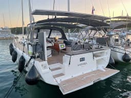 Dufour 470 in Pula / Tehnomont Marina Veruda thumbnail 10