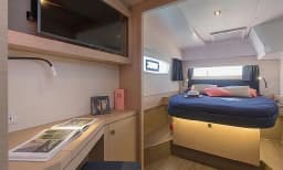 Astréa 42 in Lavrion / Olympic Marina thumbnail 9