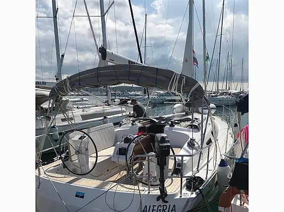 Bavaria Cruiser 37 in Sukošan / D-Marin Dalmacija Marina - Photo 1
