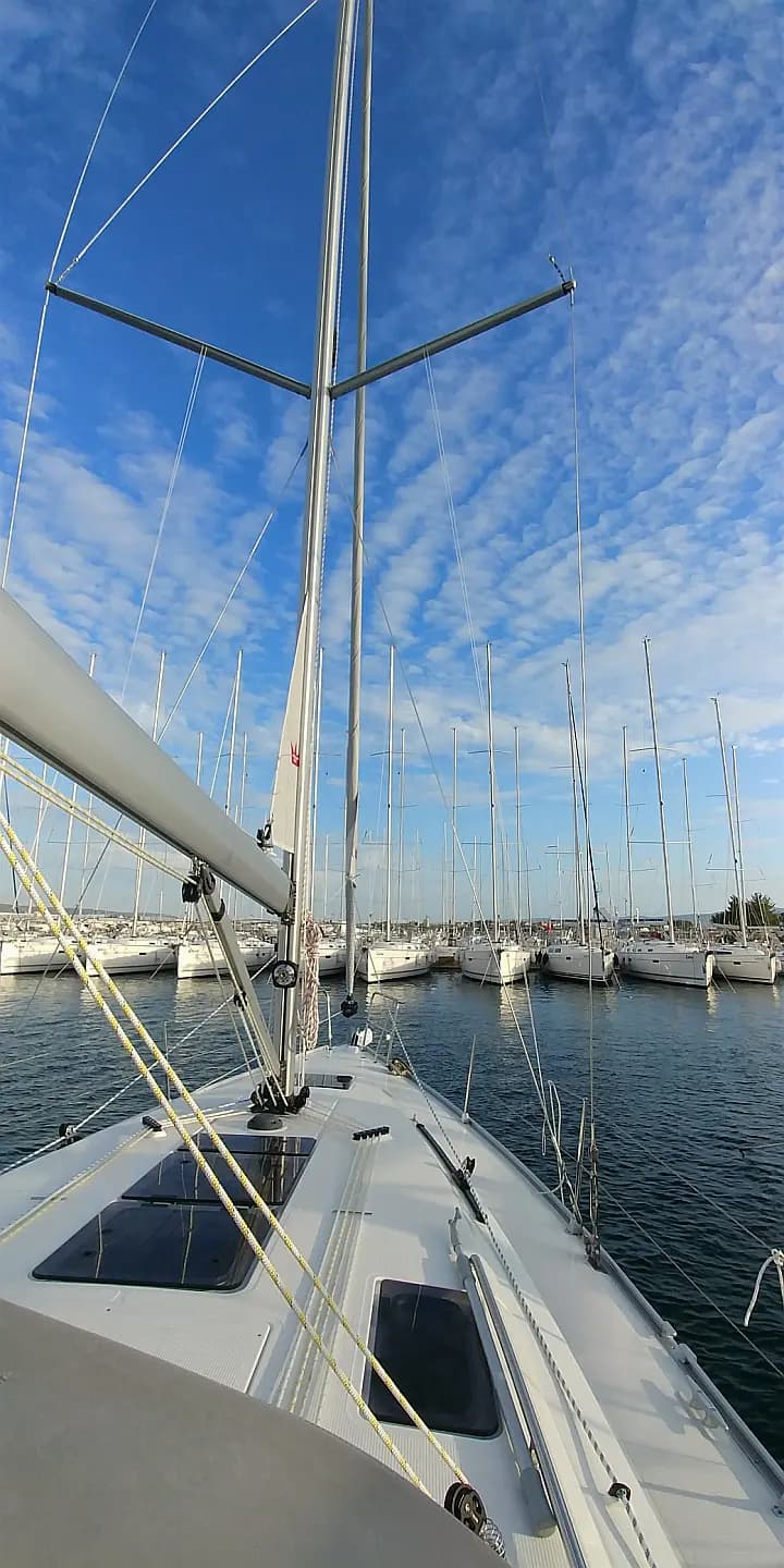 Bavaria Cruiser 37 in Sukošan / D-Marin Dalmacija Marina - Photo 4
