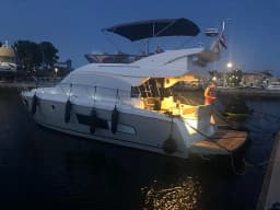 Bavaria Virtess 420 Fly in Šibenik / D-Marin Marina Mandalina thumbnail 11