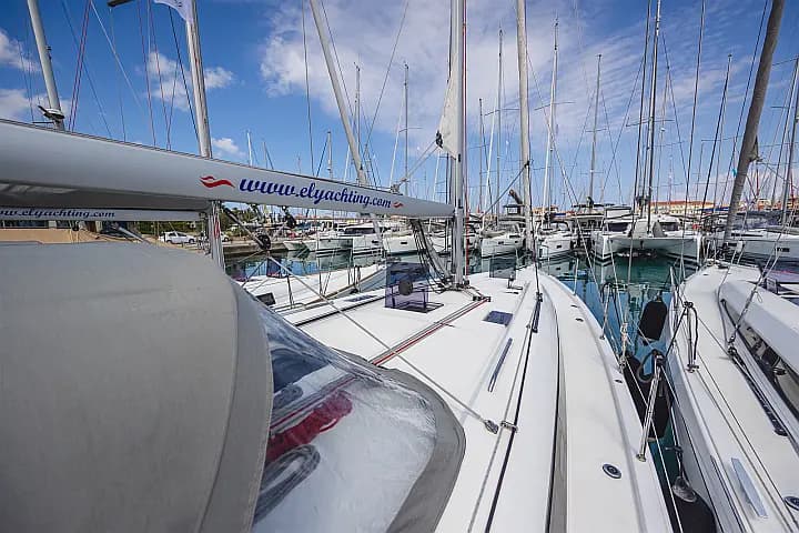 Oceanis 40.1 in Lefkada / D-Marin Marina Lefkas - Photo 5