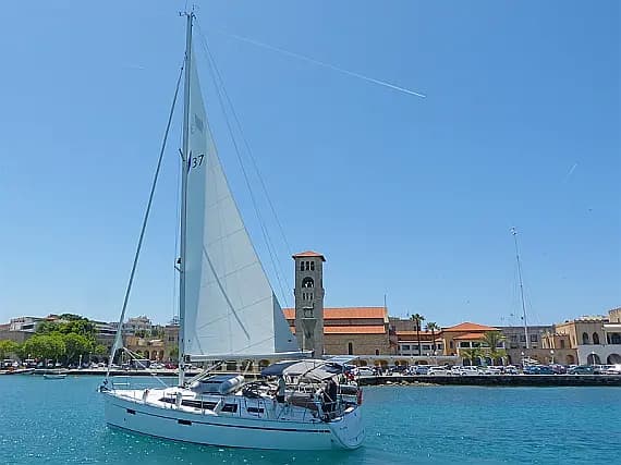 Bavaria 37 Cruiser in Rhodes / Mandraki Port - Photo 1