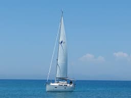 Bavaria 37 Cruiser in Rhodes / Mandraki Port thumbnail 5