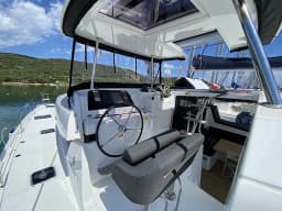 Lagoon 42 in Sicily / Furnari / Marina Portorosa thumbnail 9