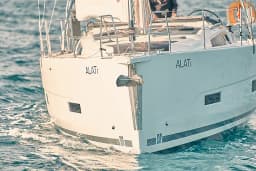 Dufour 390 Grand Large in Lefkada / D-Marin Marina Lefkas thumbnail 5