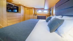 Motoryacht in Split / ACI Marina Split thumbnail 28