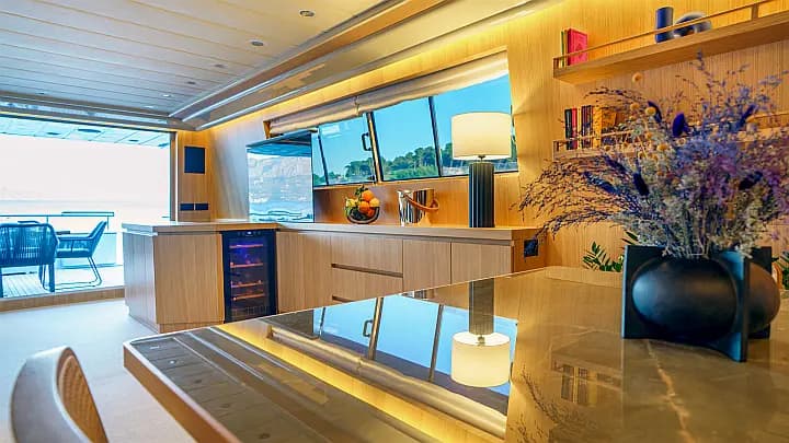 Motoryacht in Split / ACI Marina Split - Photo 4