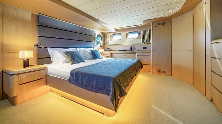 Motoryacht in Split / ACI Marina Split - Photo 5