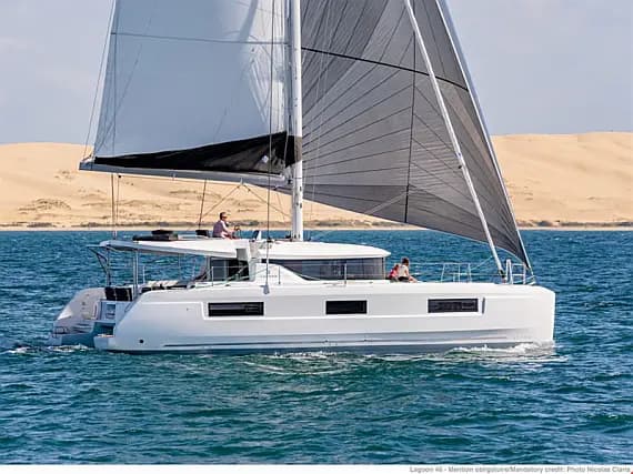 Lagoon 46 in Eden Island / Mahe, Victoria / Eden Island Marina - image 1