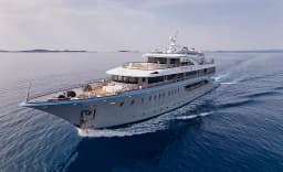 Motoryacht in Split / ACI Marina Split thumbnail 11