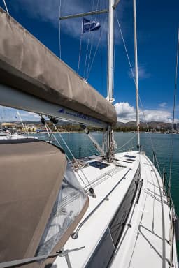 Bavaria C38 in Lefkada / Port of Lefkas thumbnail 4