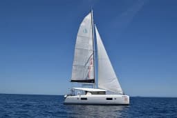 Lagoon 42 in Sicily / Palermo / Marina Villa Igiea thumbnail 6