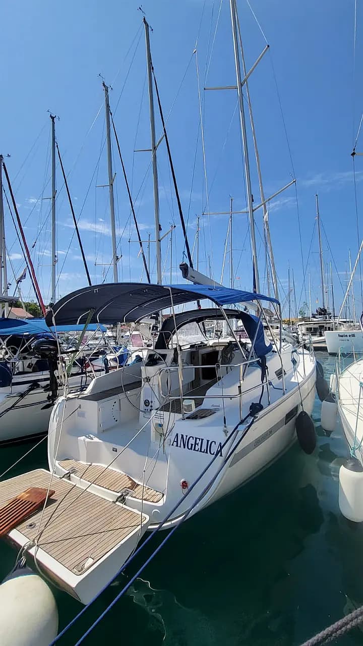 Bavaria Cruiser 36 in Trogir / ACI Marina Trogir - Photo 1