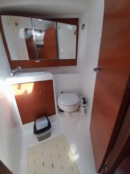 Dufour 410 Grand Large in Marmaris / Netsel Marmaris Marina thumbnail 17