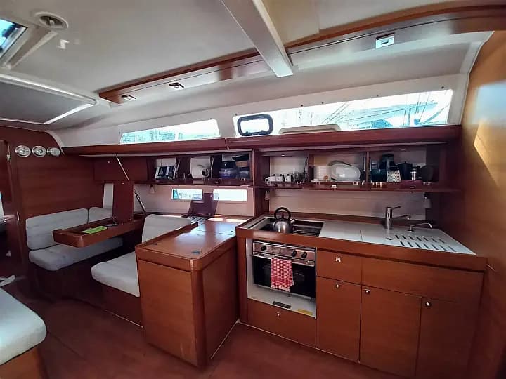 Dufour 410 Grand Large in Marmaris / Netsel Marmaris Marina - Photo 4