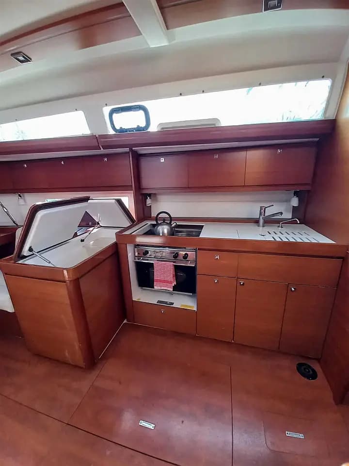 Dufour 410 Grand Large in Marmaris / Netsel Marmaris Marina - Photo 5