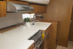 Jeanneau 54 in Paros / Piso Livadi Port thumbnail 12