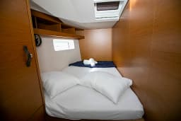 Jeanneau 54 in Paros / Piso Livadi Port thumbnail 29