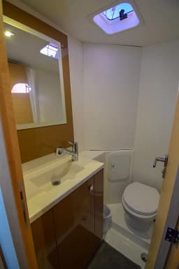 Lucia 40 in Marmaris Yacht Marina thumbnail 27