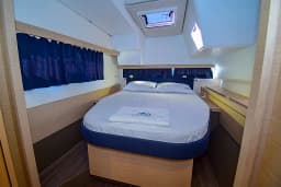 Lucia 40 in Marmaris Yacht Marina thumbnail 28