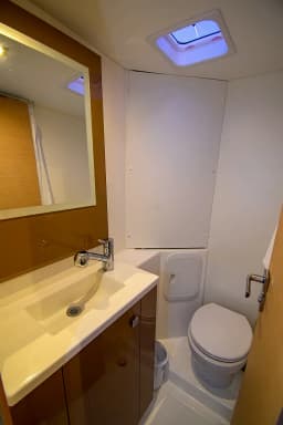 Lucia 40 in Marmaris Yacht Marina thumbnail 35