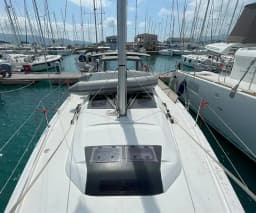 Dufour 390 in Lefkada / D-Marin Marina Lefkas thumbnail 8