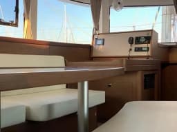 Lagoon 42 in Piombino / Marina Arcipelago Toscano thumbnail 5