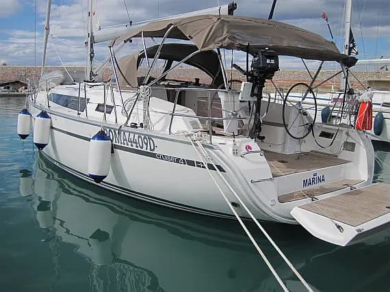 Bavaria Cruiser 41 in Sicily / Capo d'Orlando Marina - Photo 1