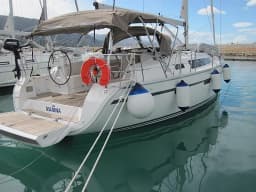 Bavaria Cruiser 41 in Sicily / Capo d'Orlando Marina thumbnail 10