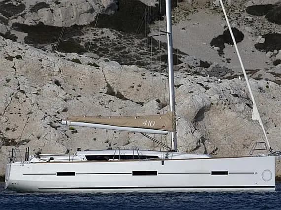 Dufour 410 Grand Large in Athens / Alimos Marina - Photo 1
