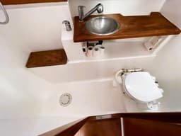 Dufour 410 Grand Large in Athens / Alimos Marina thumbnail 10